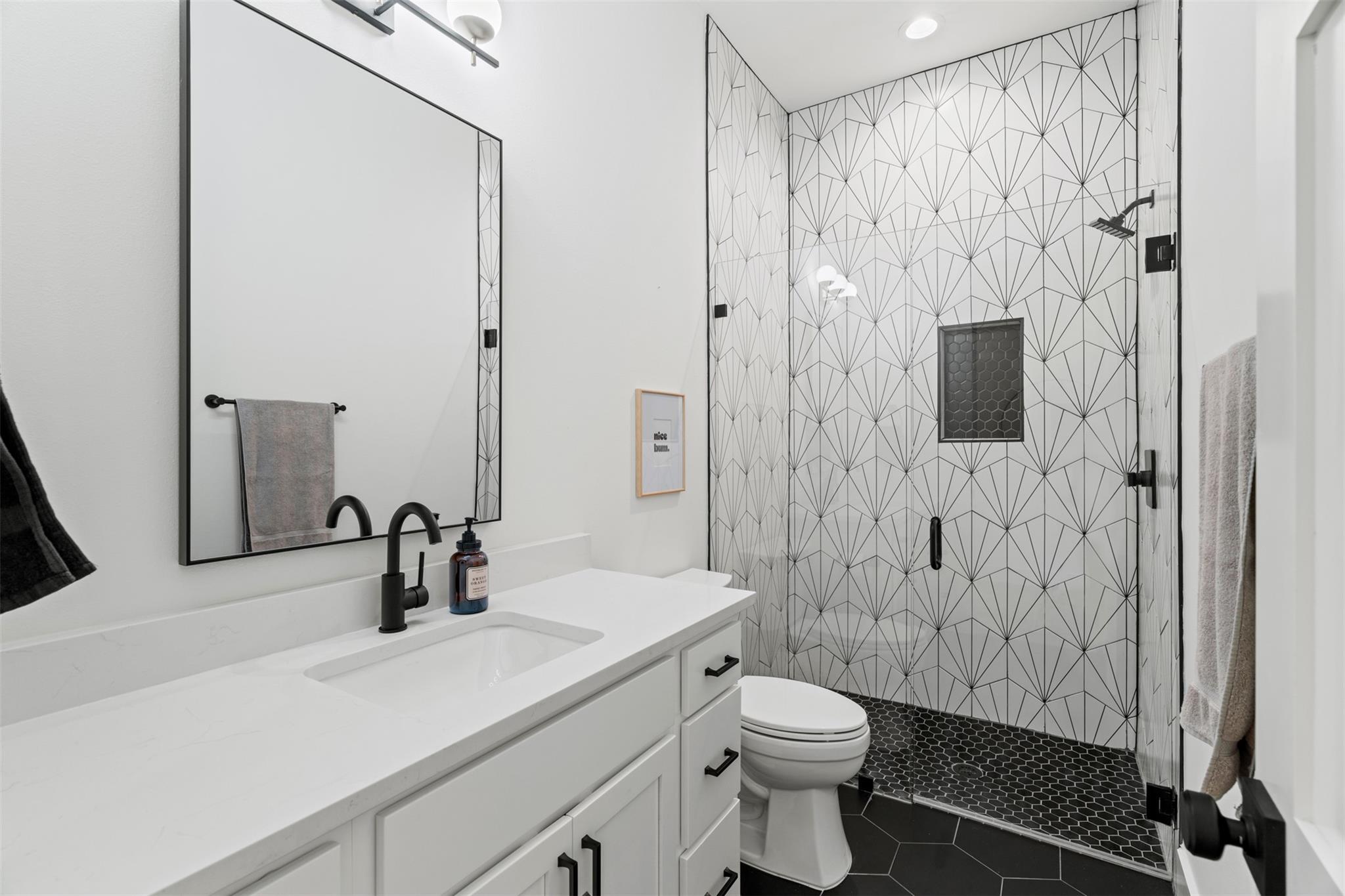 330 Kendall Rd, Spicewood, TX 78669