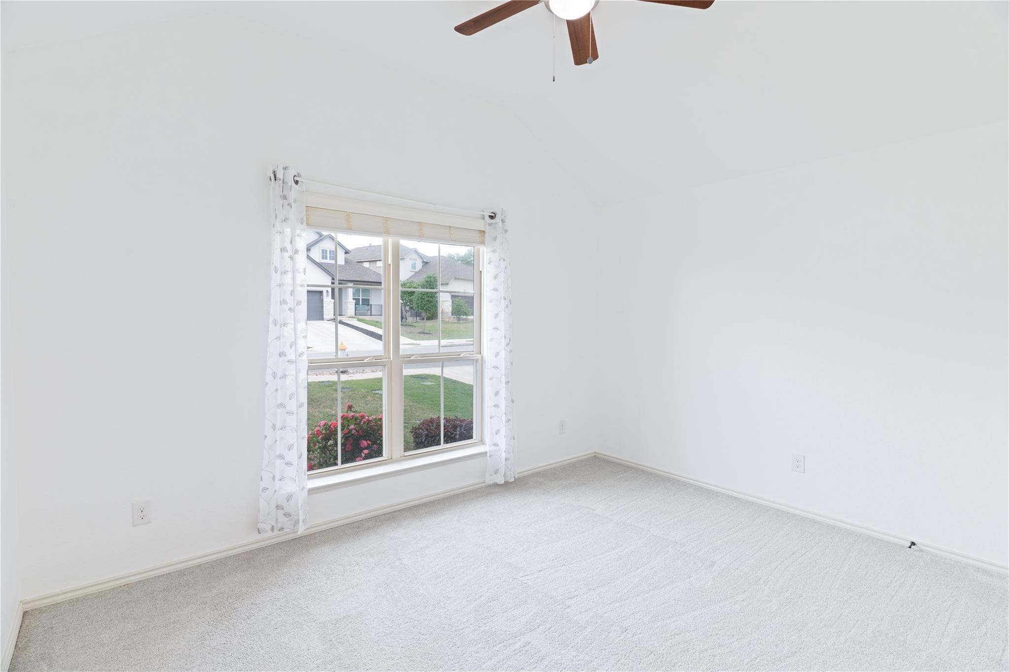 125 Saturnia Dr, Georgetown, TX 78628