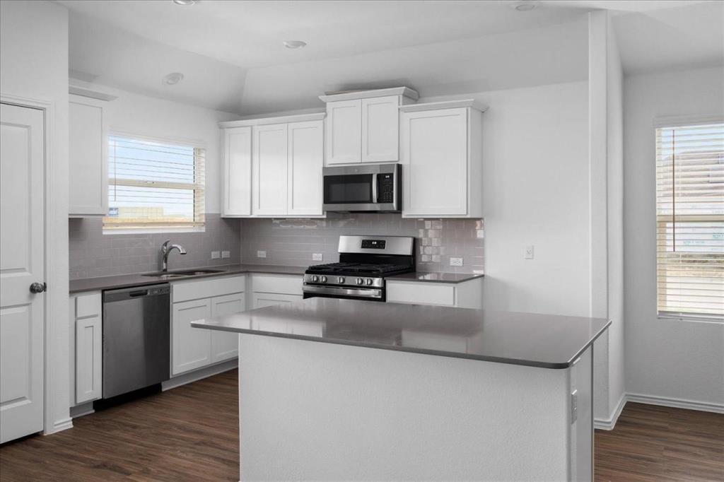 329 Escondido Cir, San Marcos, TX 78666