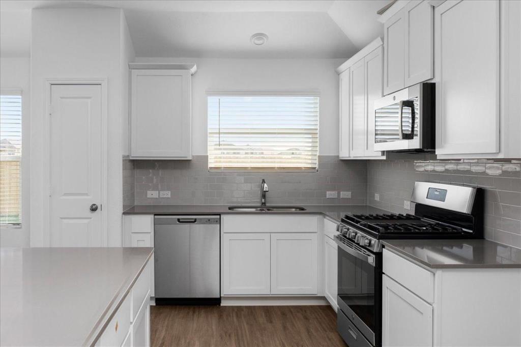 329 Escondido Cir, San Marcos, TX 78666