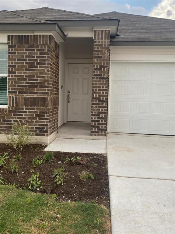 329 Escondido Cir, San Marcos, TX 78666