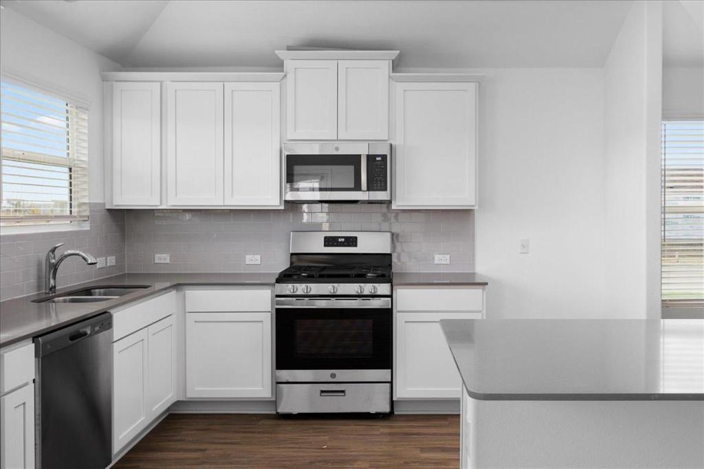 329 Escondido Cir, San Marcos, TX 78666