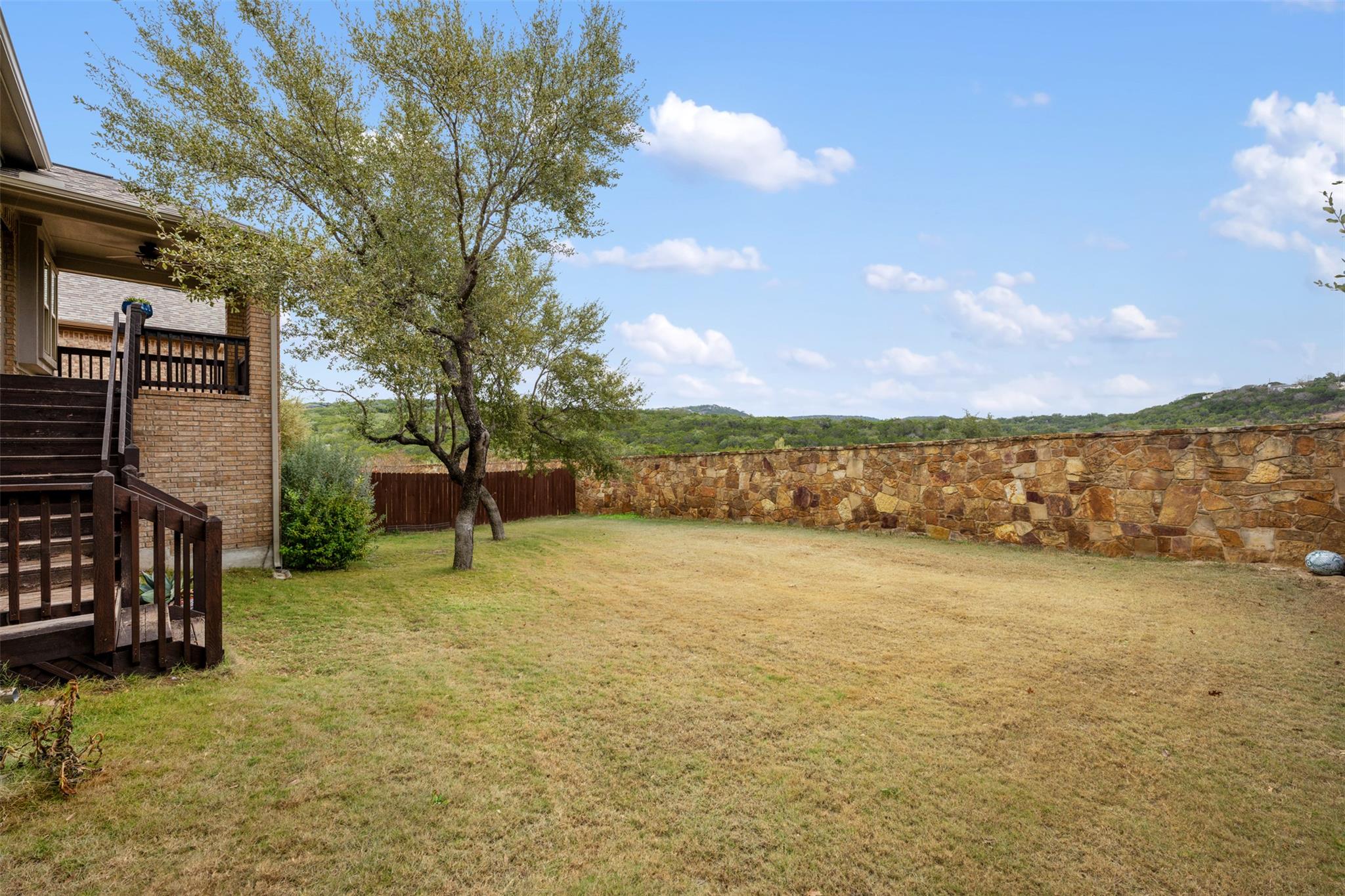 8113 Cannon Ct, Lago Vista, TX 78645