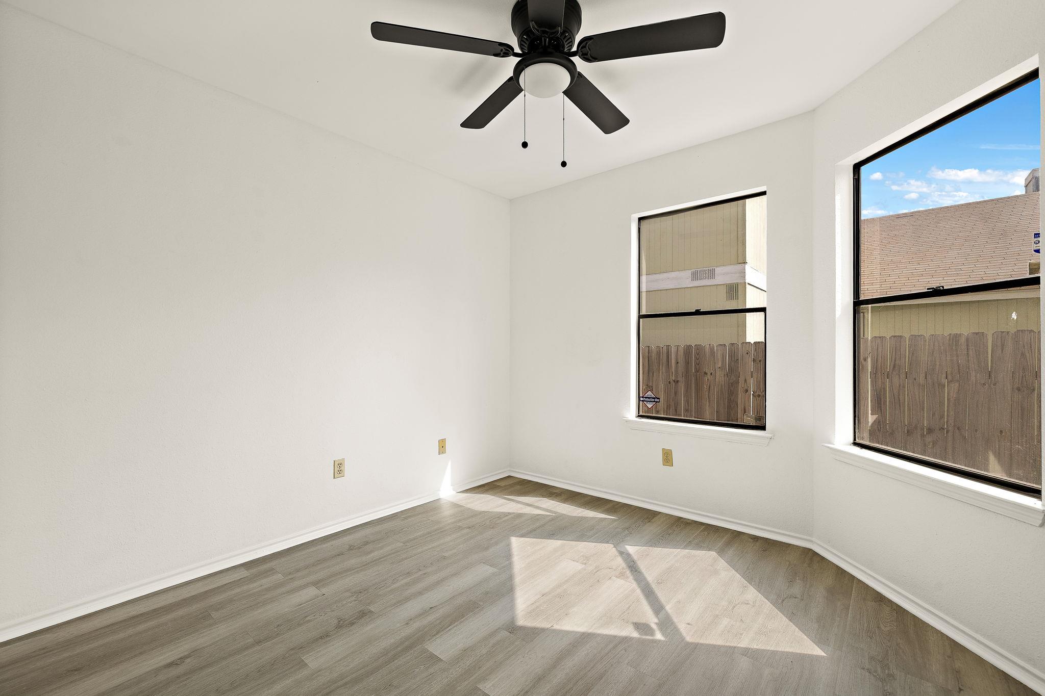 12009 Sky West Dr, Austin, TX 78758