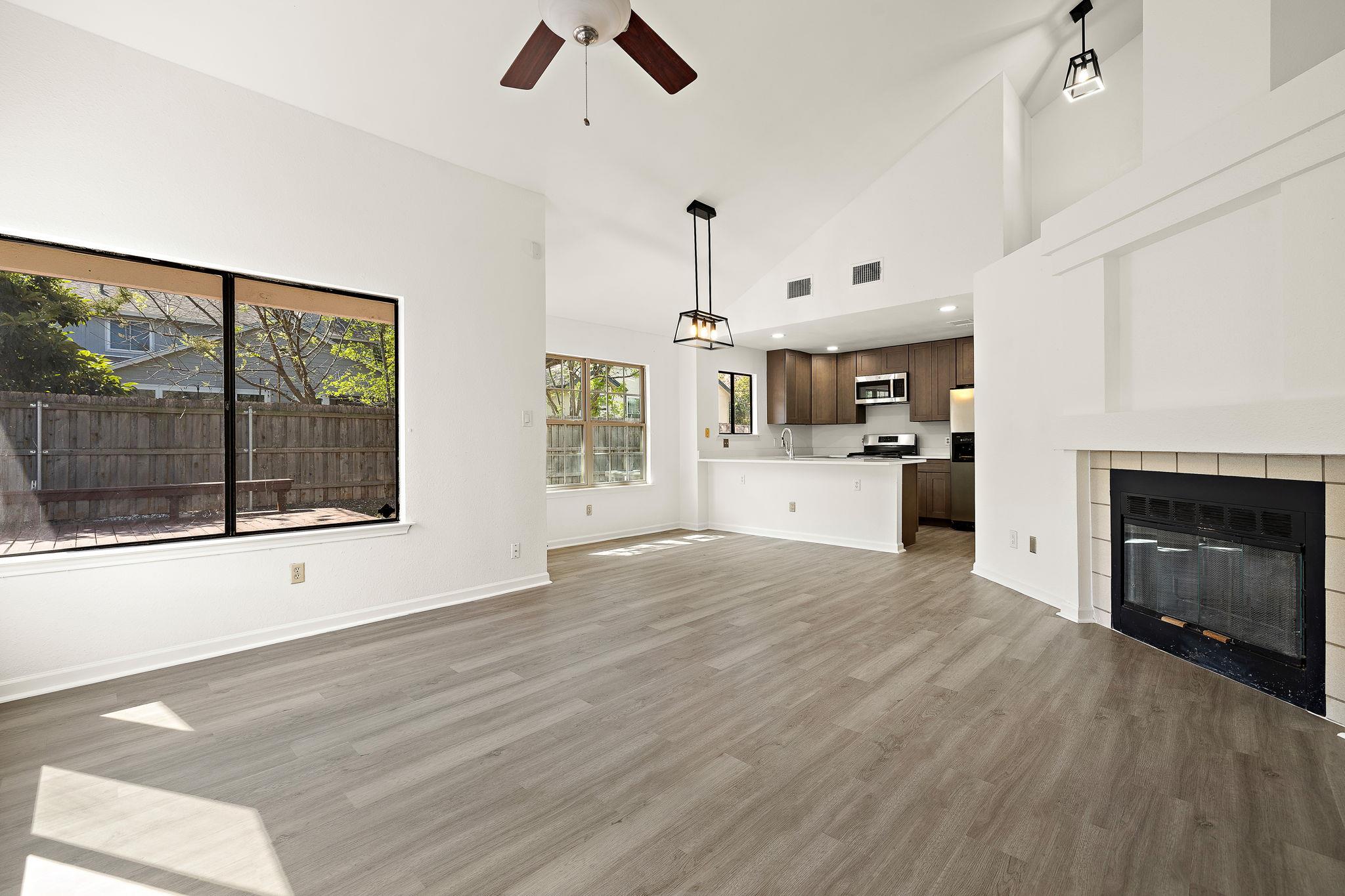 12009 Sky West Dr, Austin, TX 78758