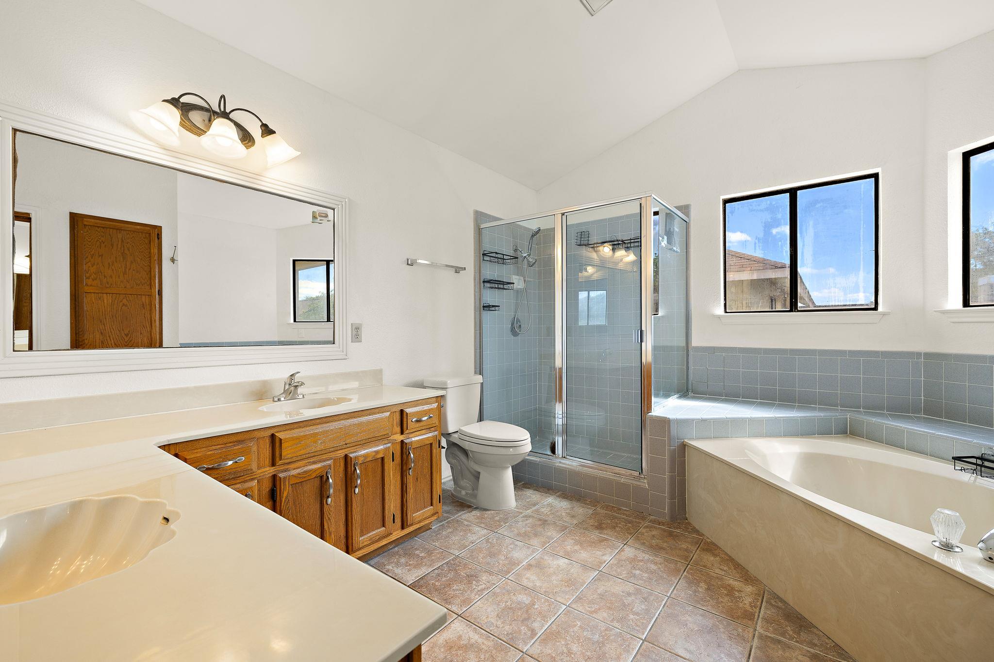 12009 Sky West Dr, Austin, TX 78758