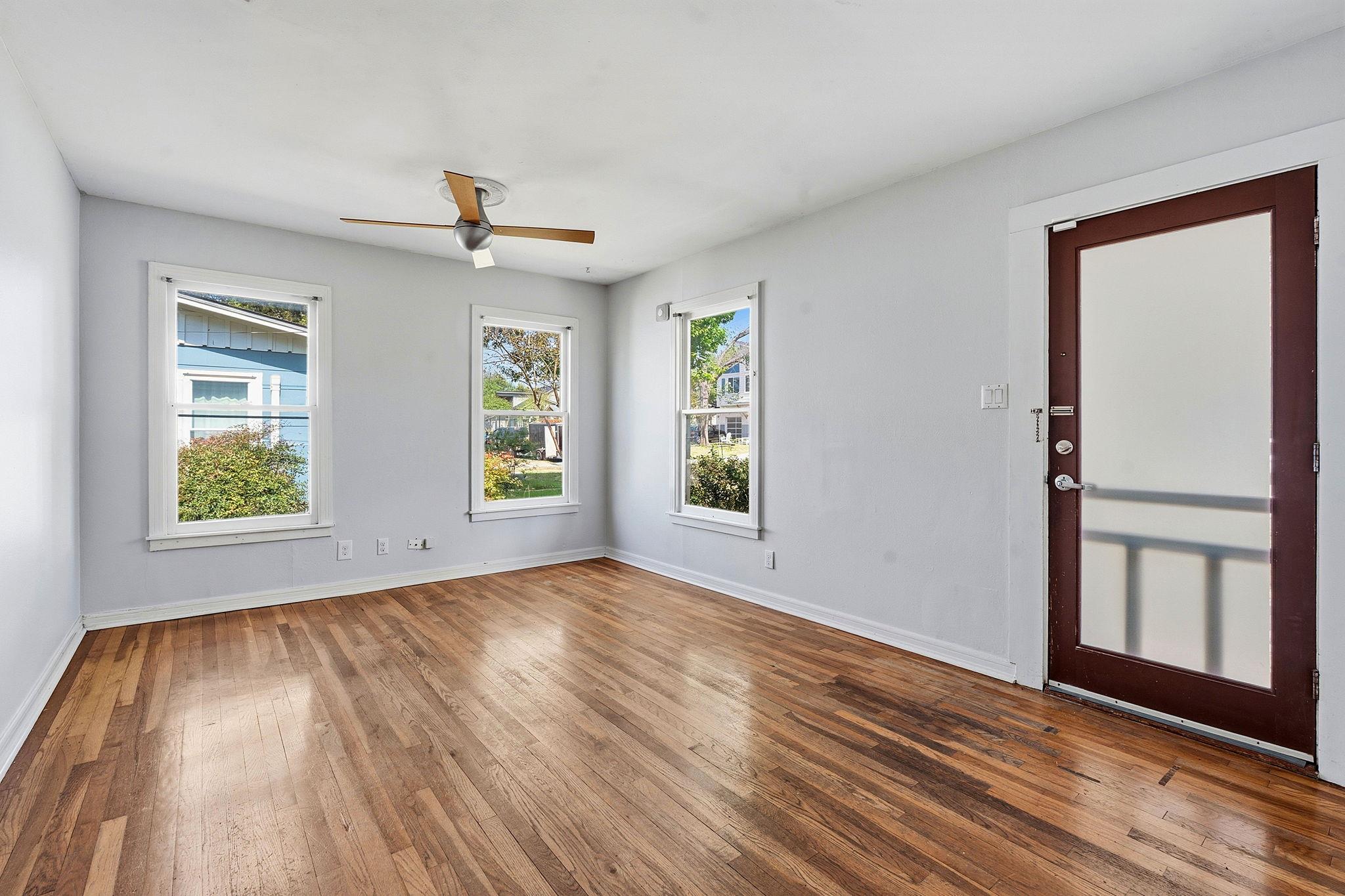 1513 W St Johns Ave, Austin, TX 78757