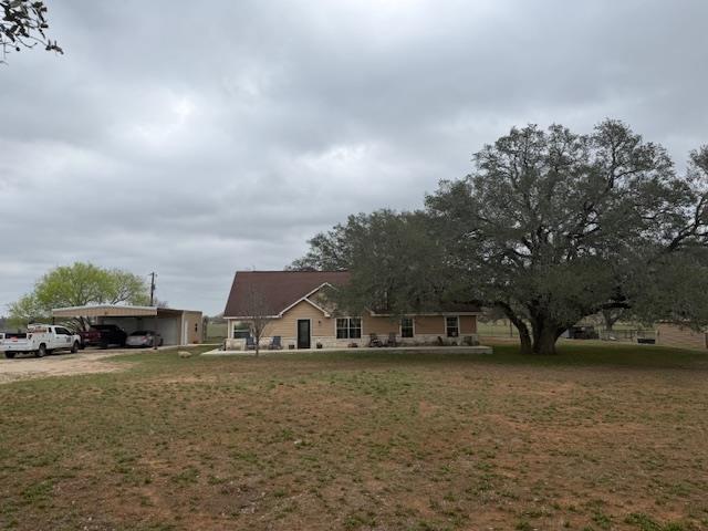 100 County Road 423, Stockdale, TX 78160