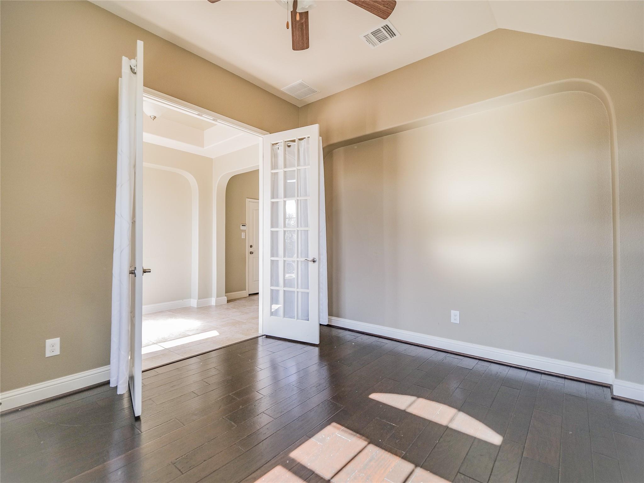 1235 Falling Hills Dr, Georgetown, TX 78628