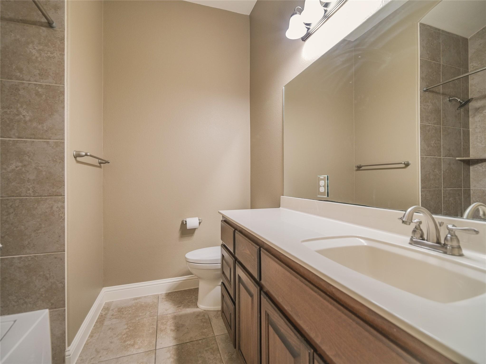 1235 Falling Hills Dr, Georgetown, TX 78628