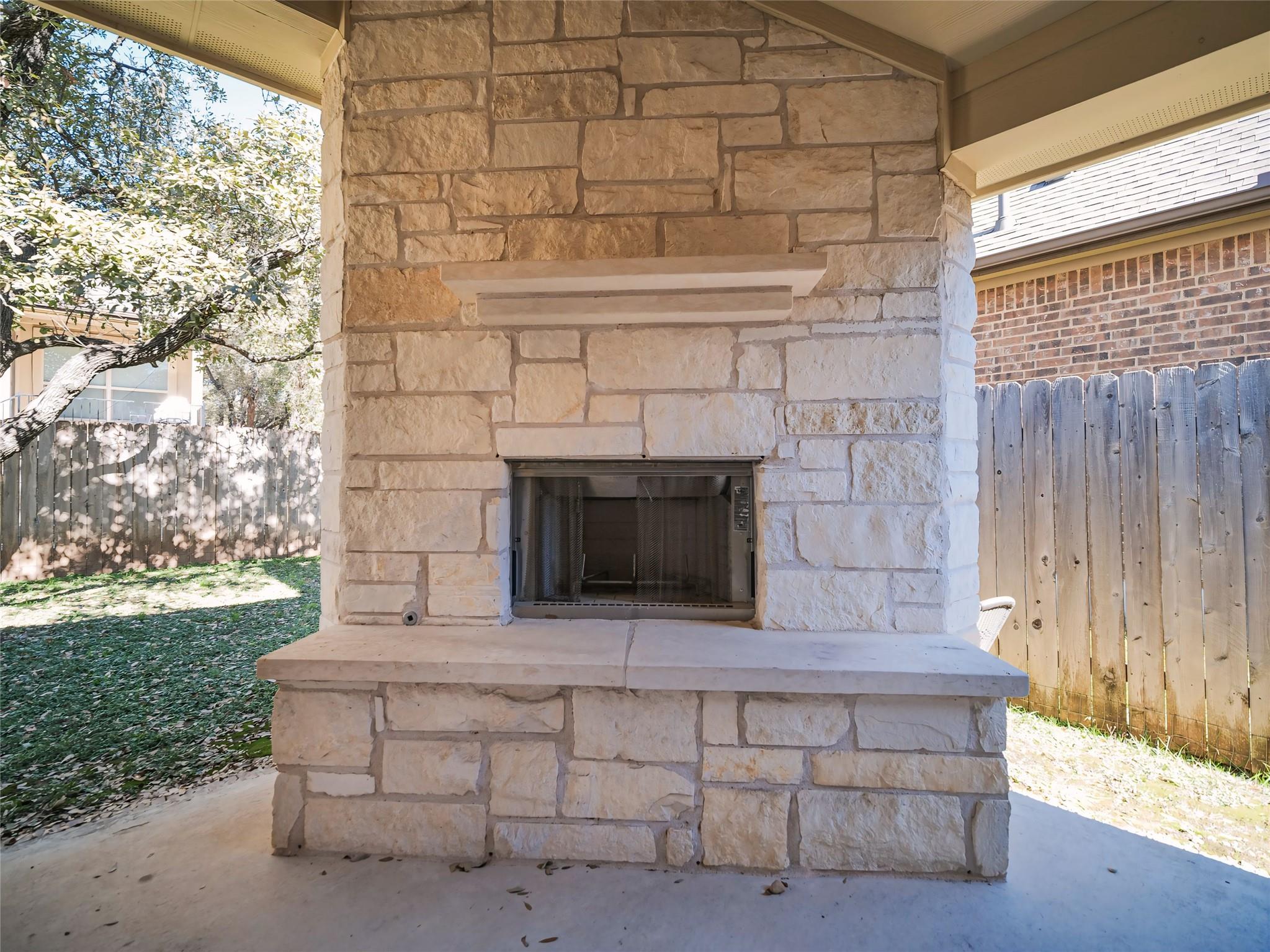 1235 Falling Hills Dr, Georgetown, TX 78628