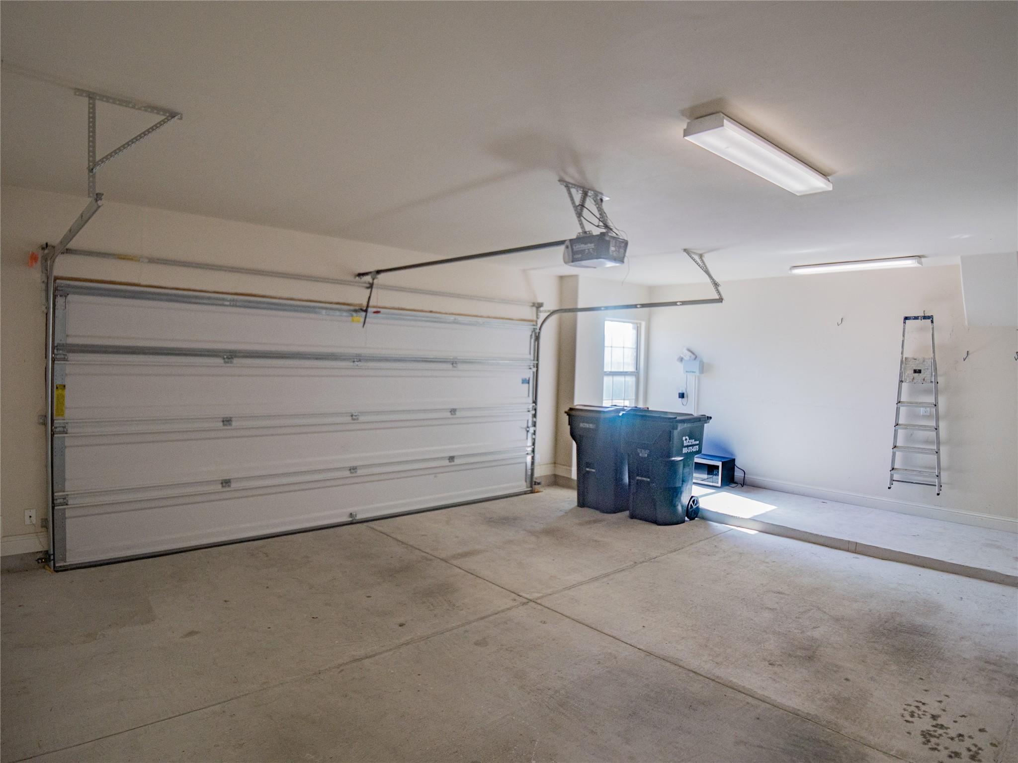 1235 Falling Hills Dr, Georgetown, TX 78628