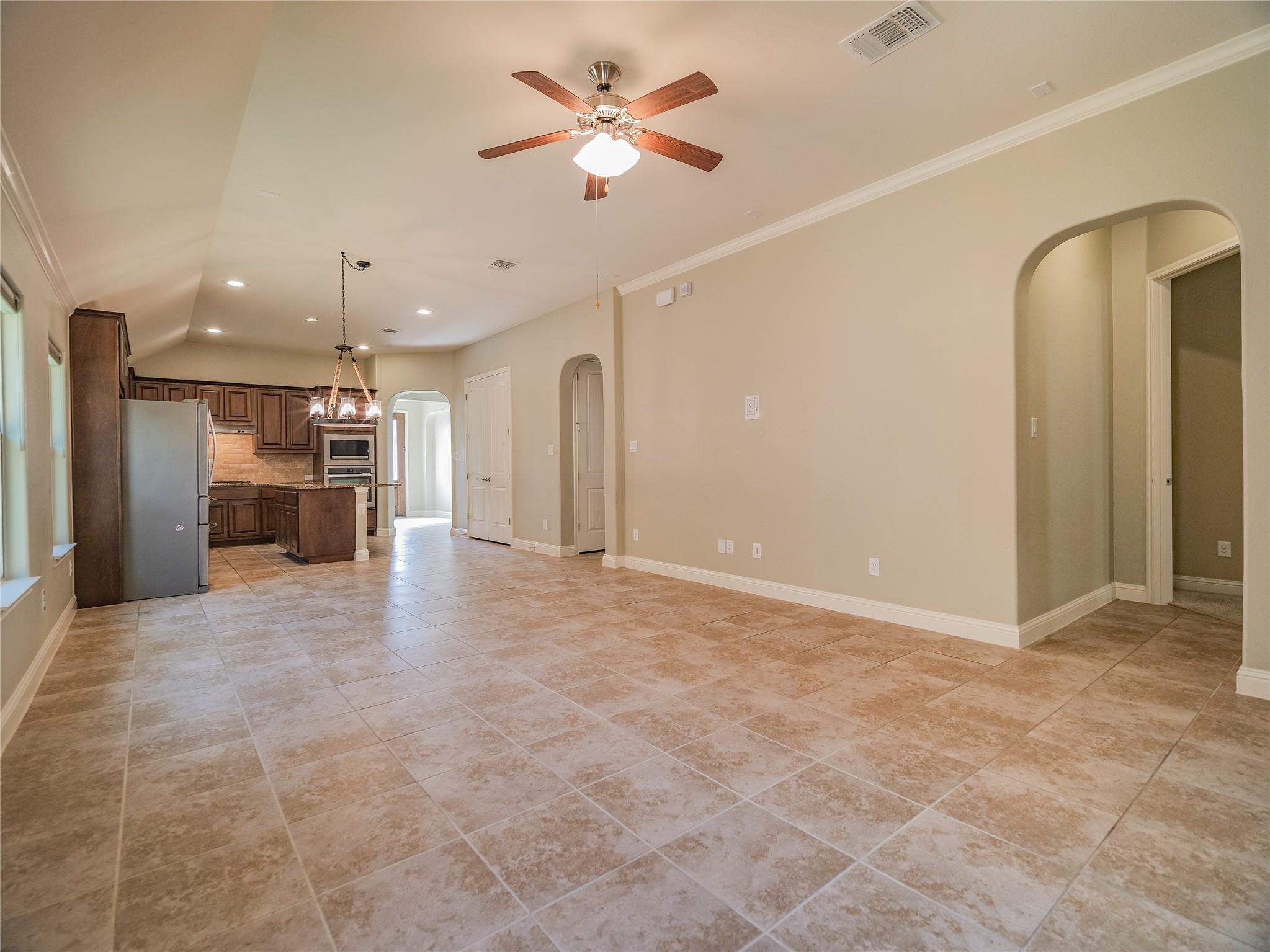 1235 Falling Hills Dr, Georgetown, TX 78628