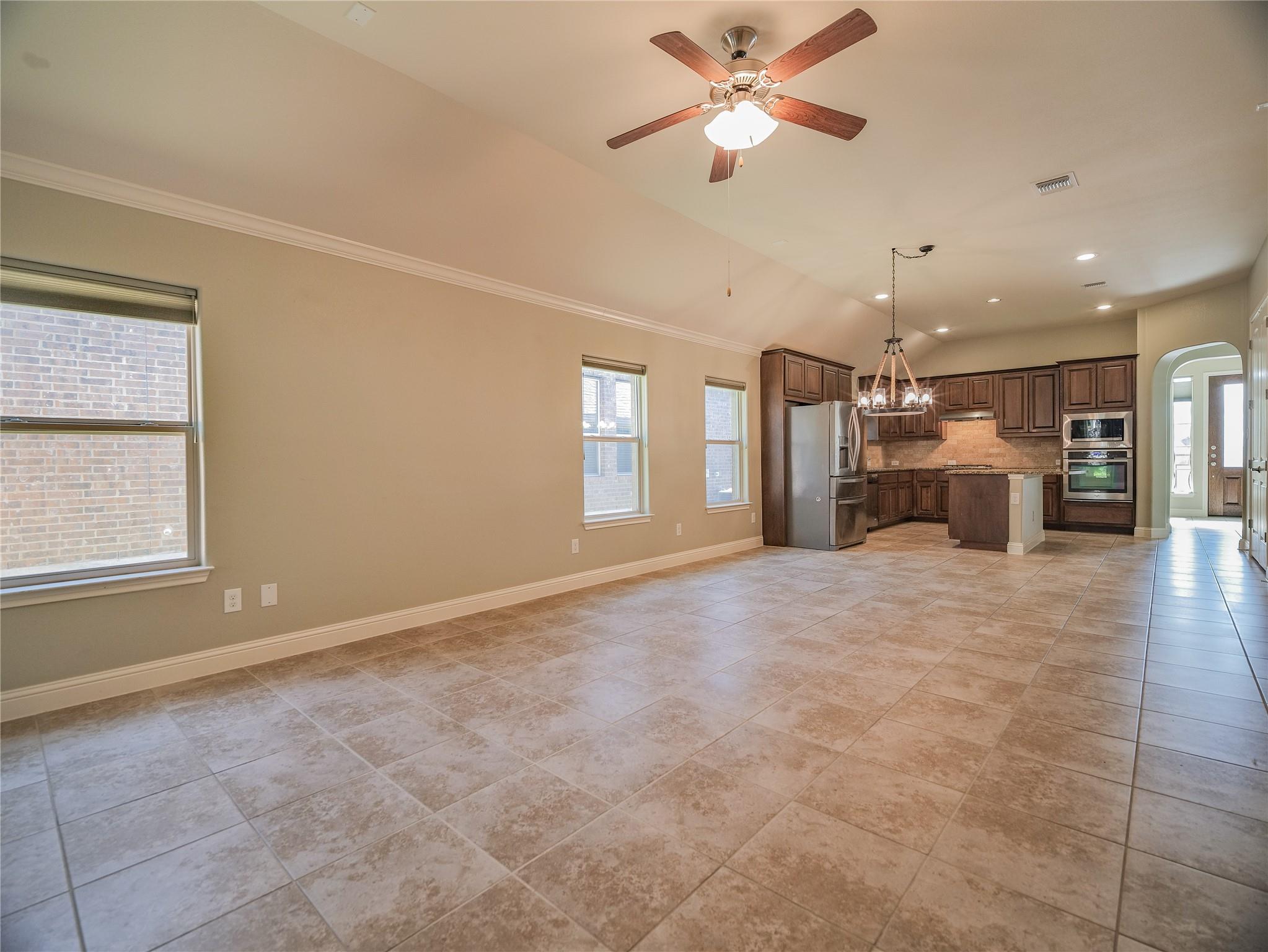 1235 Falling Hills Dr, Georgetown, TX 78628