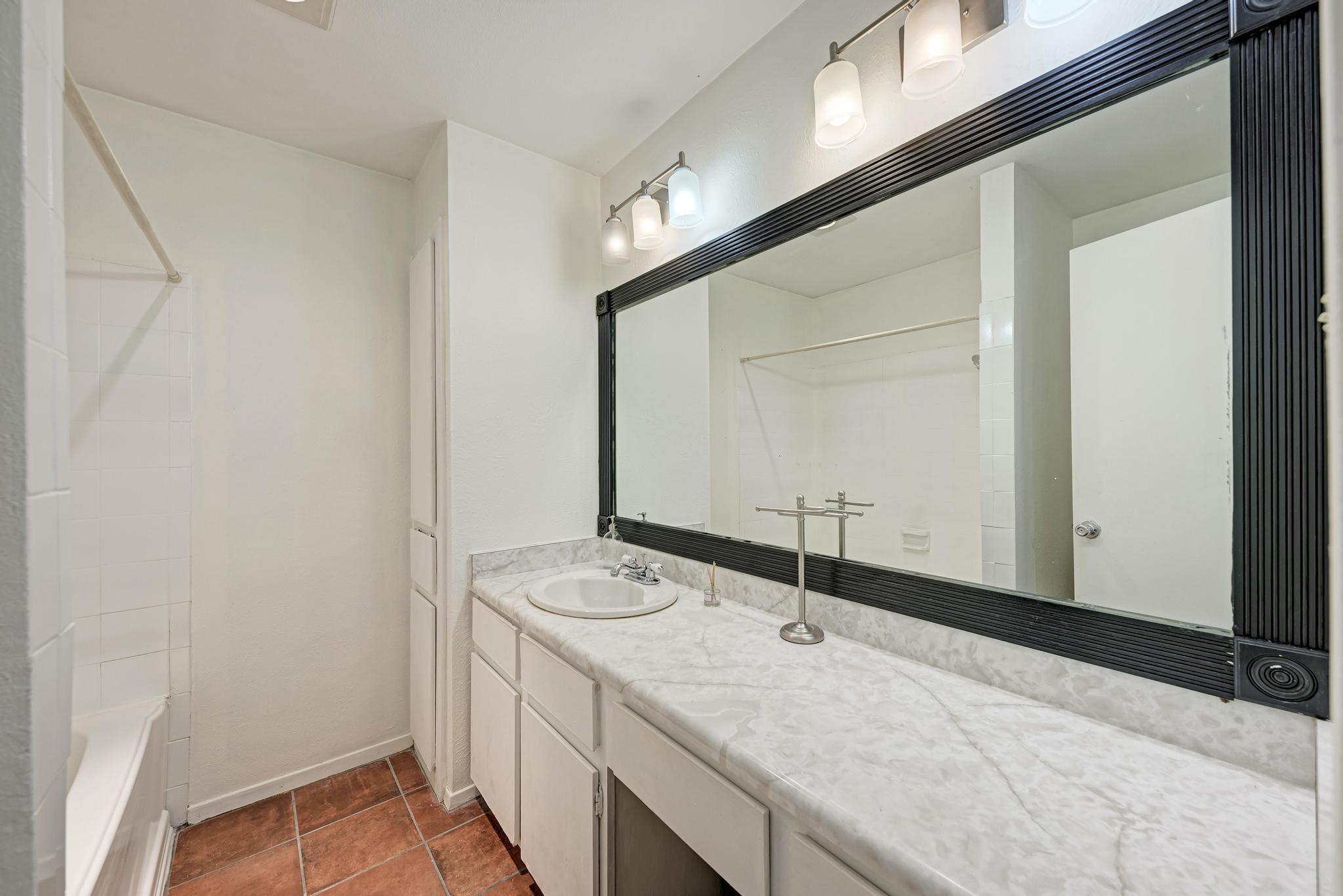 8610 Croydon Loop, Austin, TX 78748