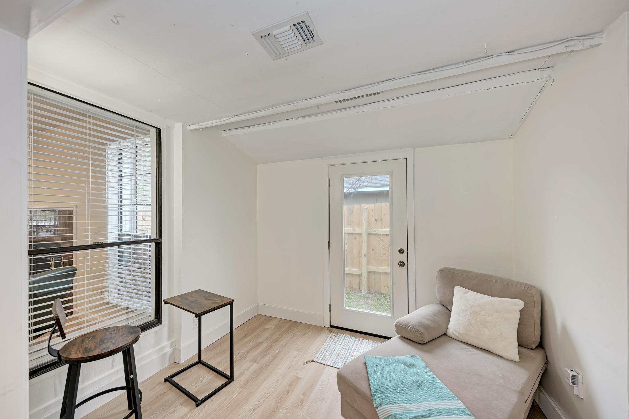 8610 Croydon Loop, Austin, TX 78748