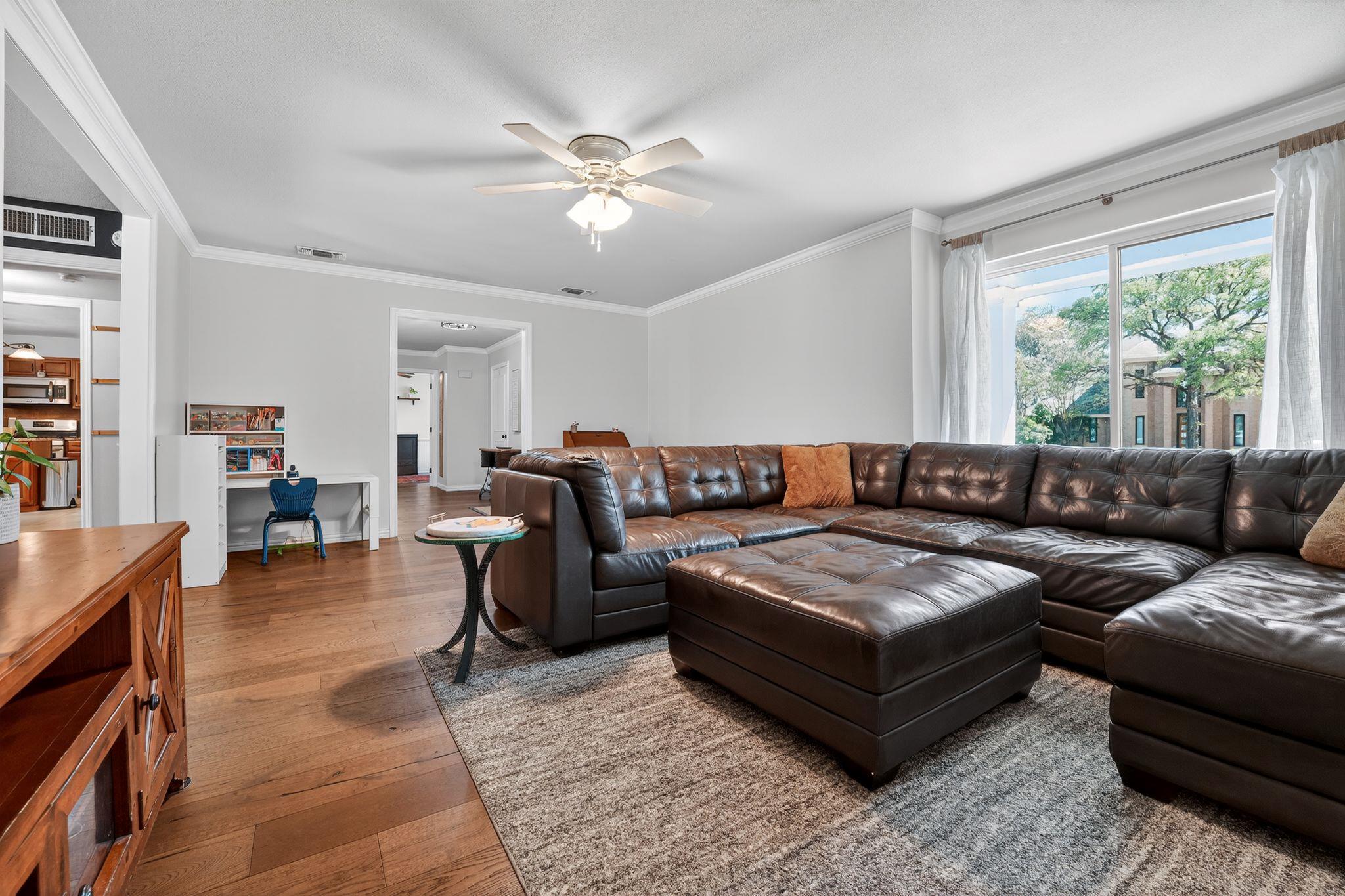 10208 La Costa Dr, Austin, TX 78747