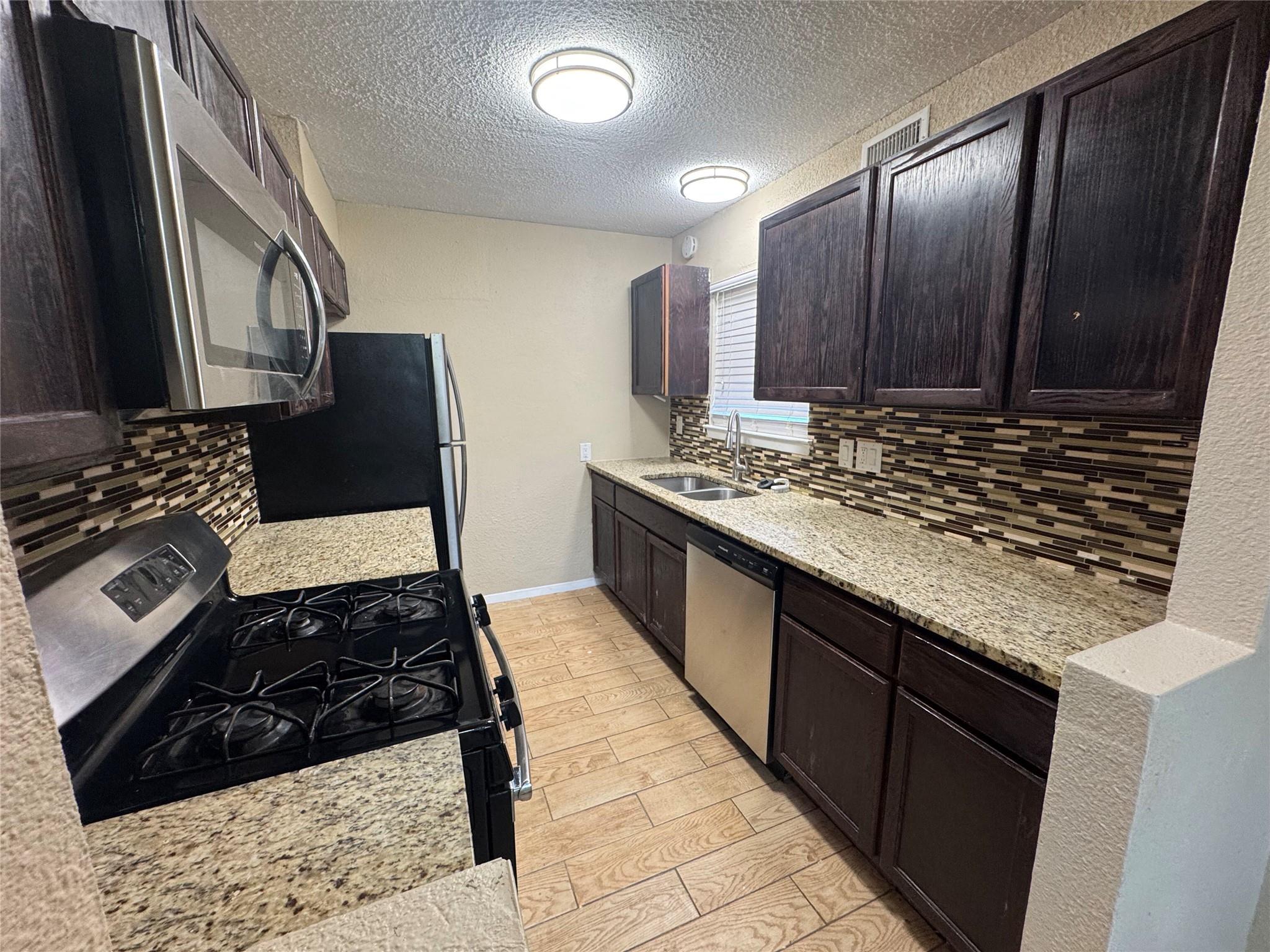 6253 Manor Rd # A, Austin, TX 78723