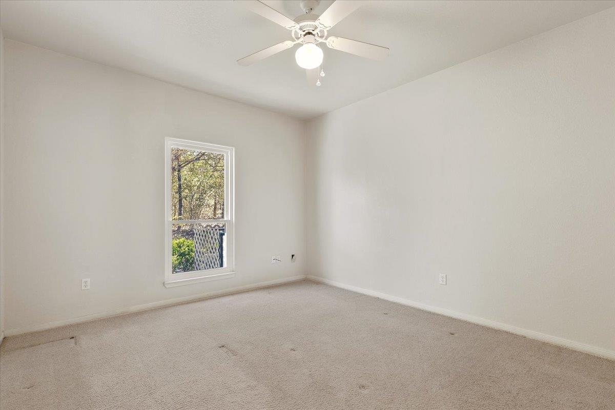 187 Stephen F Austin Blvd, Bastrop, TX 78602