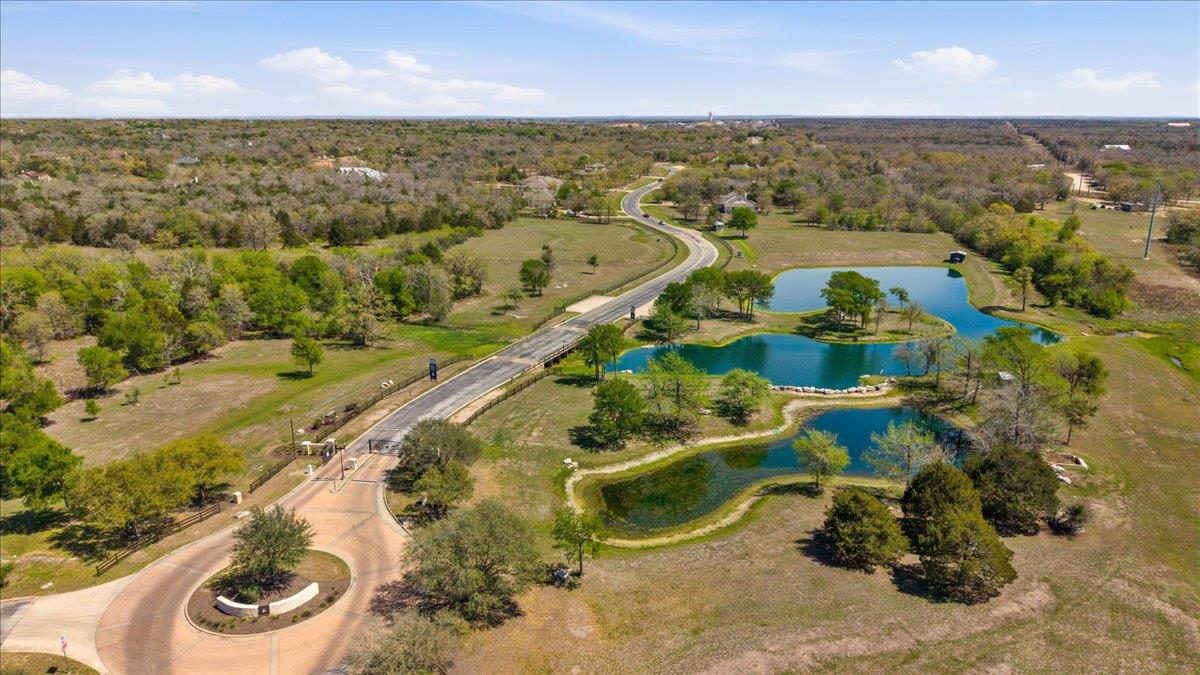 187 Stephen F Austin Blvd, Bastrop, TX 78602