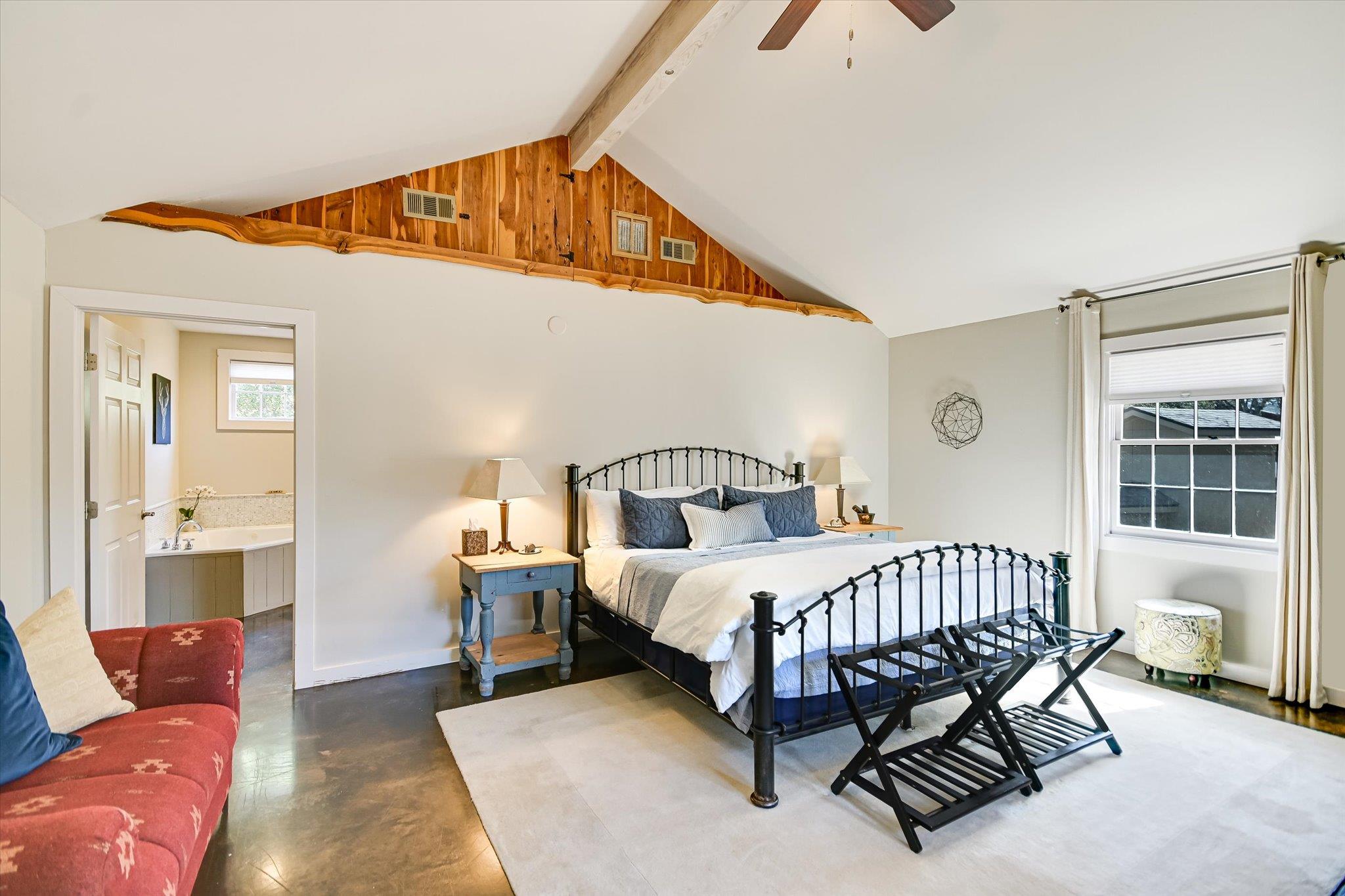 300 MILL RACE Ln # 4, Wimberley, TX 78676