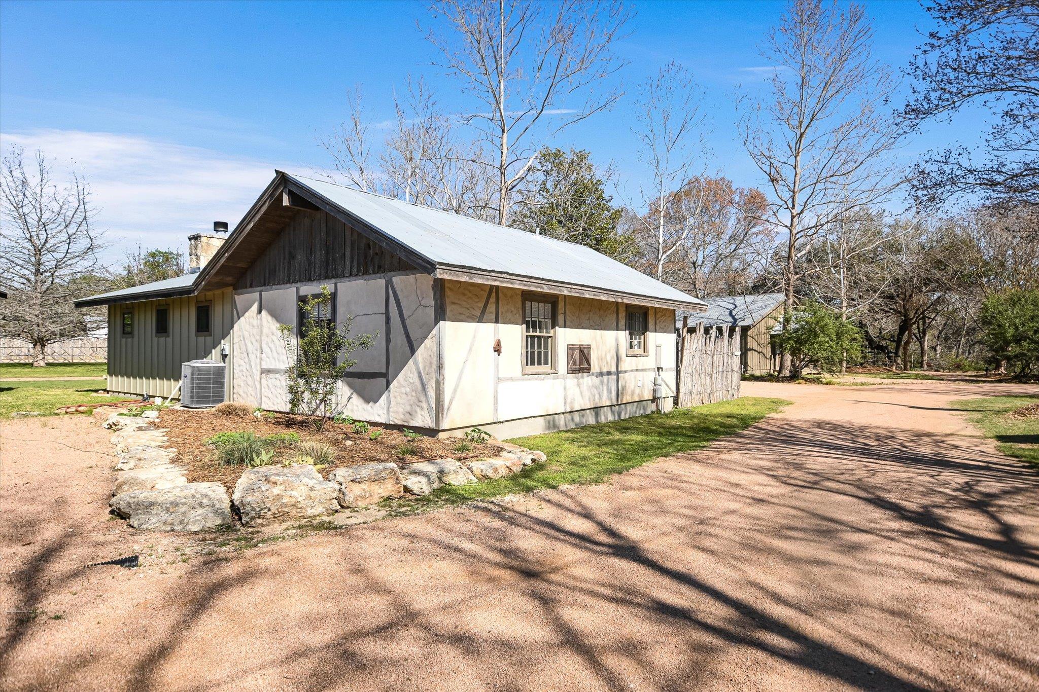 300 MILL RACE Ln # 4, Wimberley, TX 78676