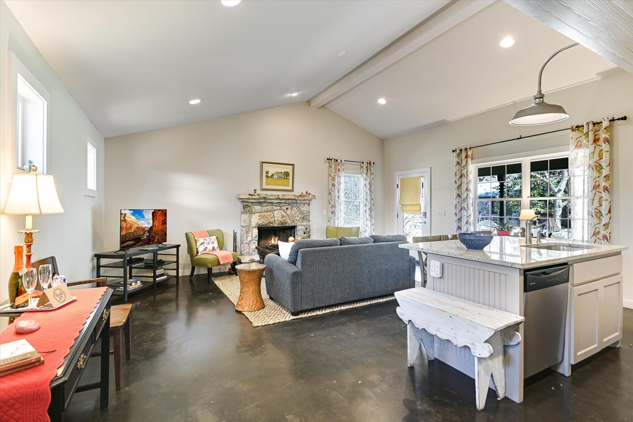 300 MILL RACE Ln # 4, Wimberley, TX 78676