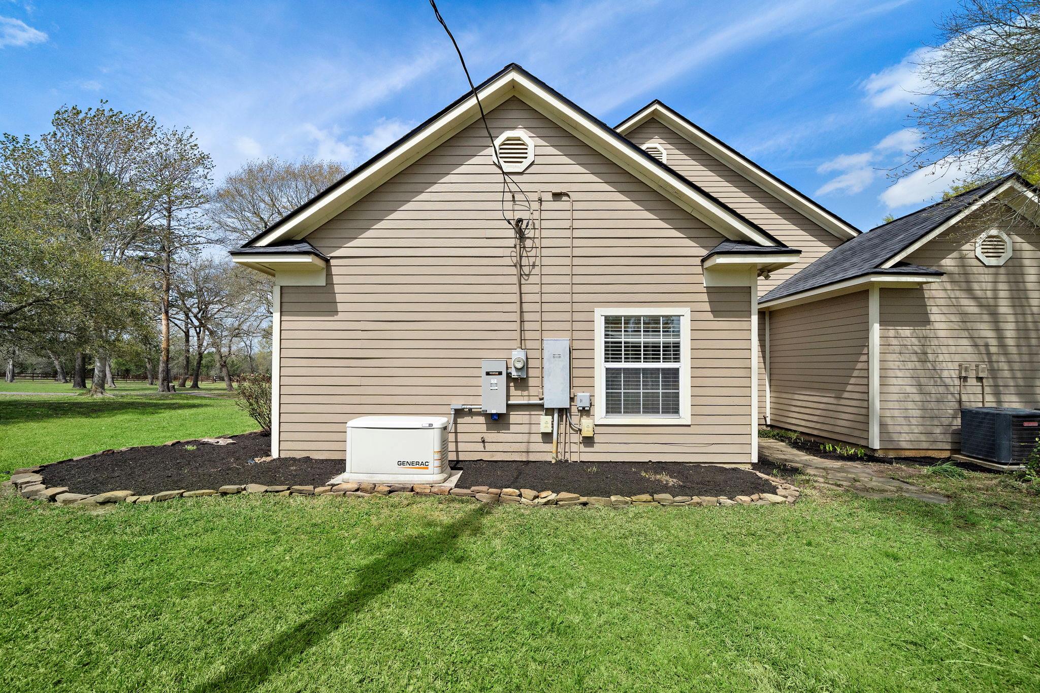 32540 Courtney Rd, Waller, TX 77868