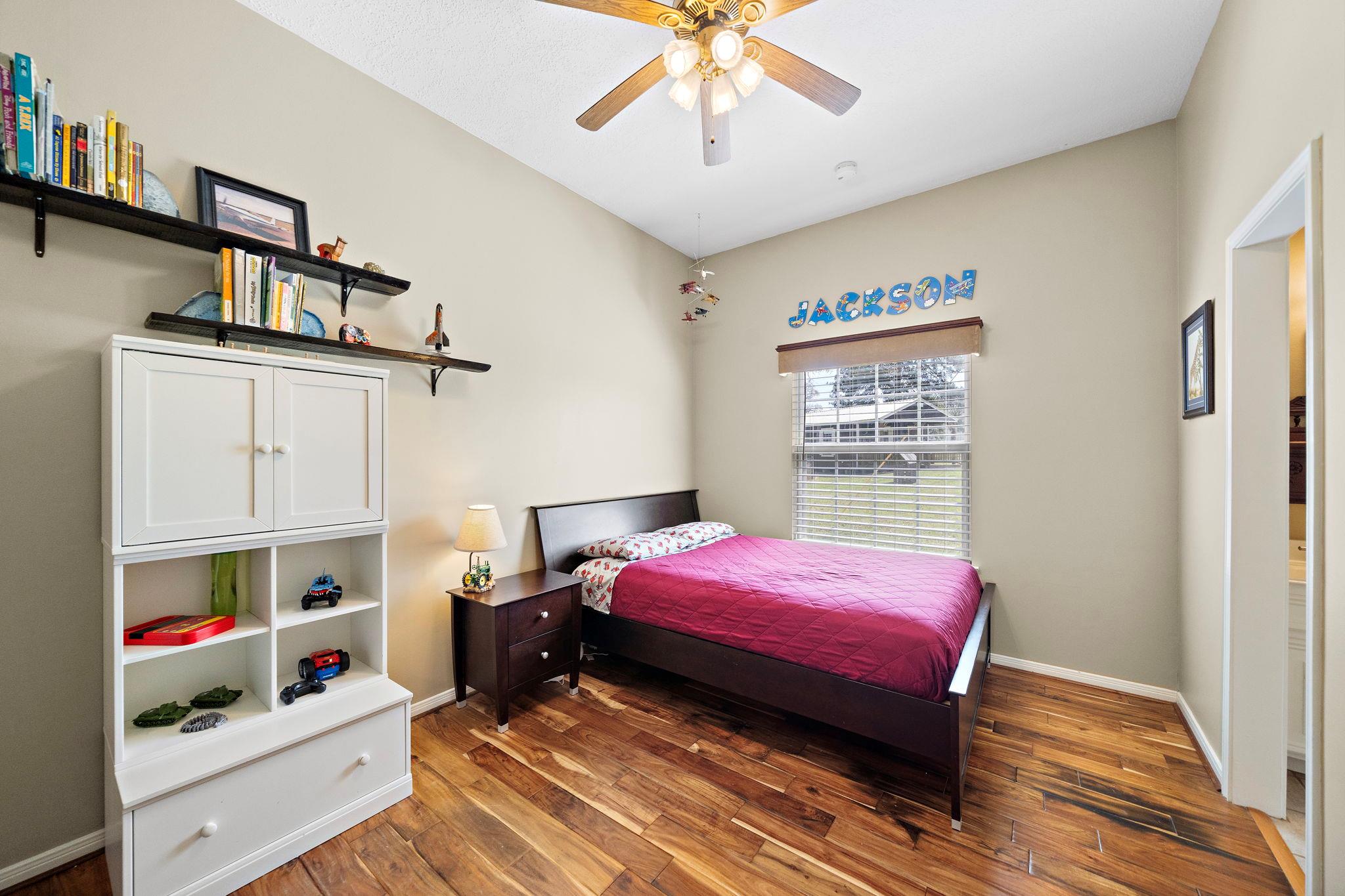 32540 Courtney Rd, Waller, TX 77868