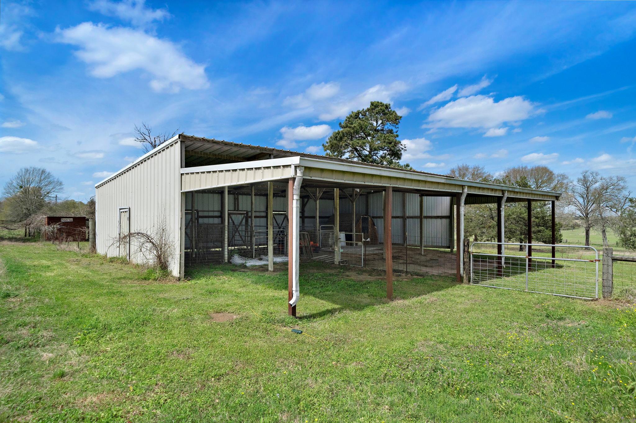 32540 Courtney Rd, Waller, TX 77868