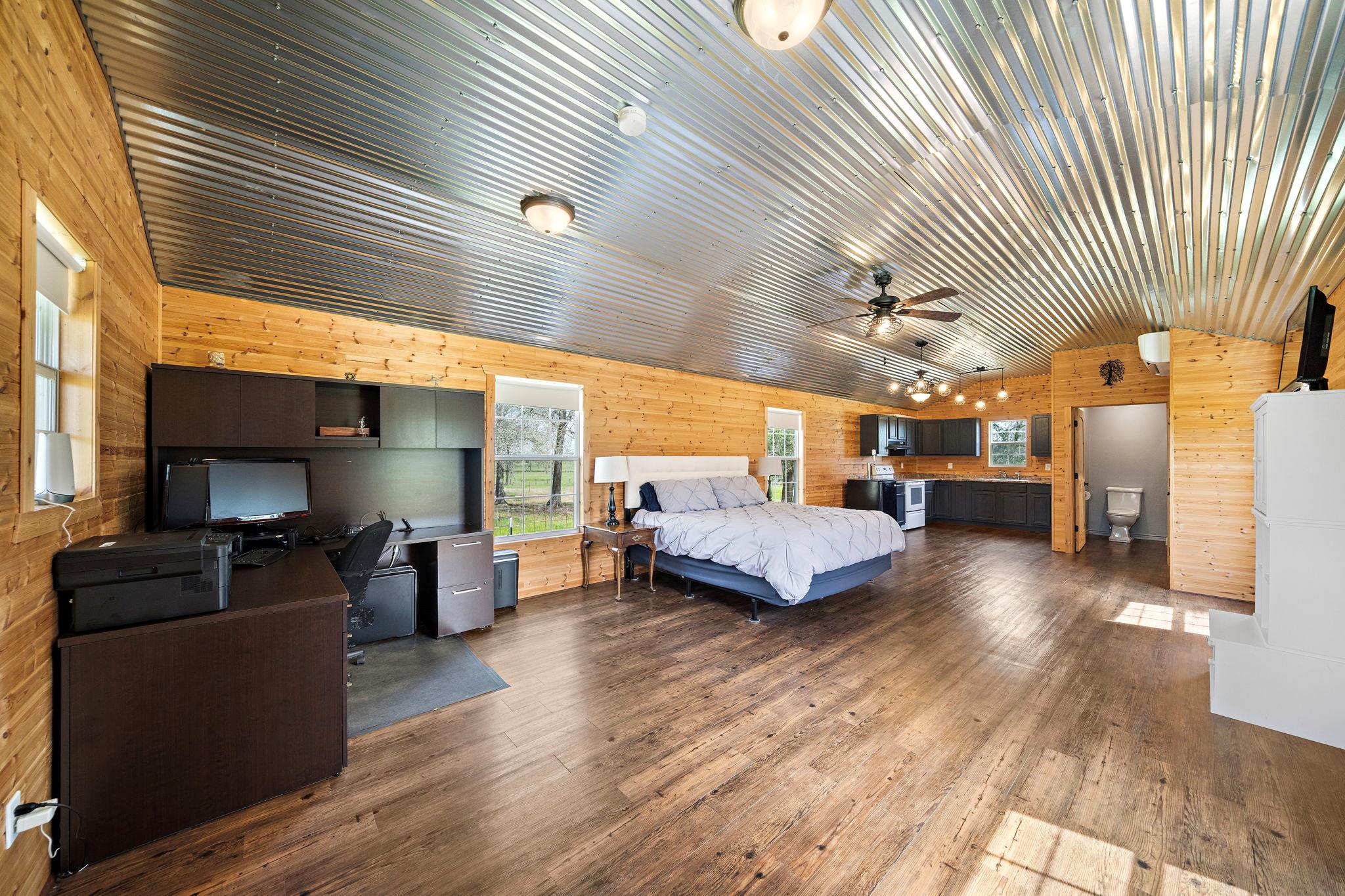 32540 Courtney Rd, Waller, TX 77868