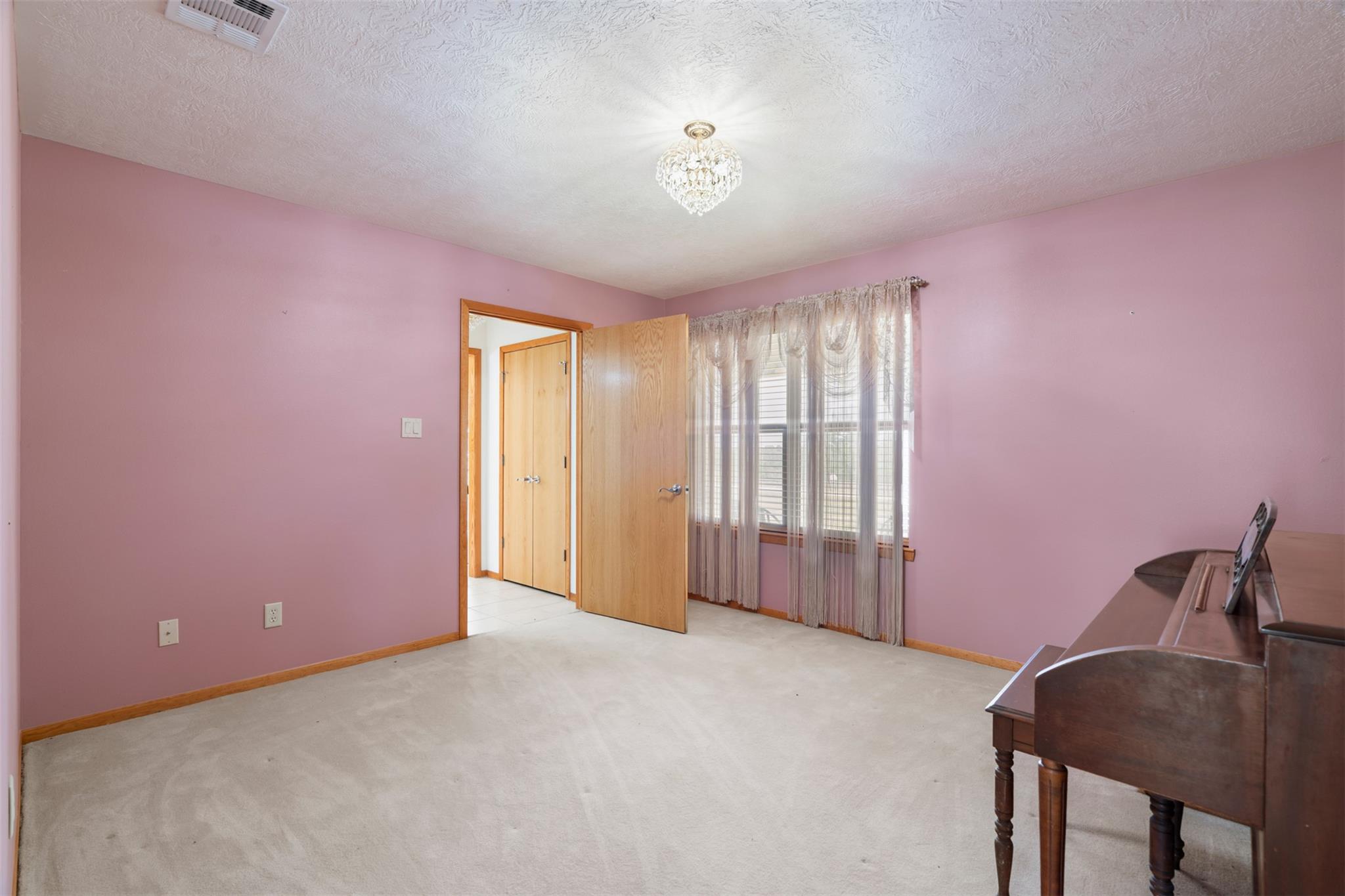 640 W F Ave, Milano, TX 76556