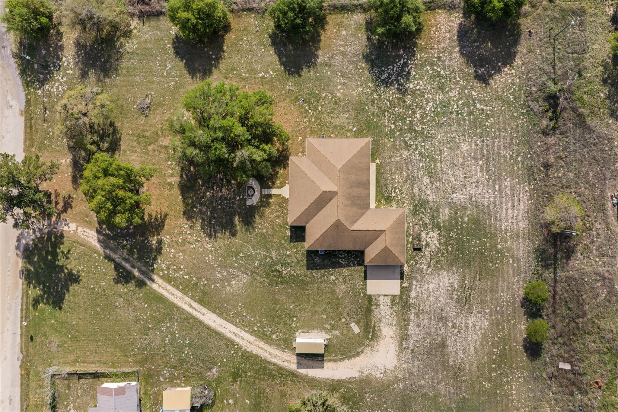 640 W F Ave, Milano, TX 76556