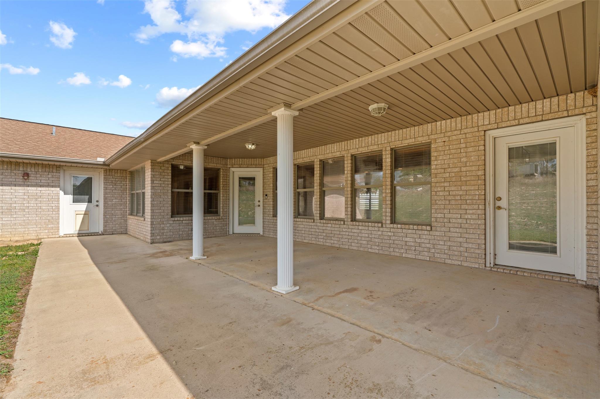 640 W F Ave, Milano, TX 76556