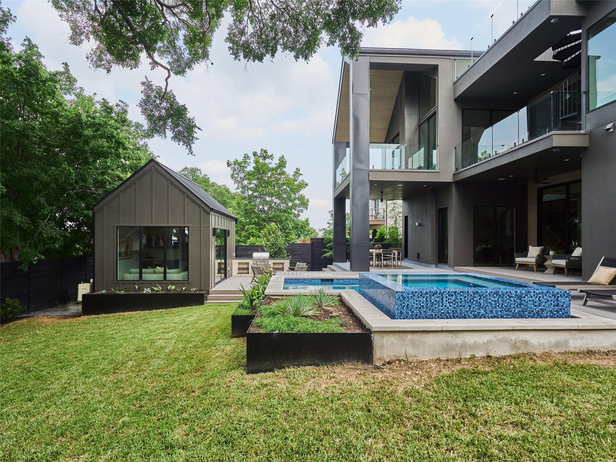 1602 Taylor Gaines St, Austin, TX 78741