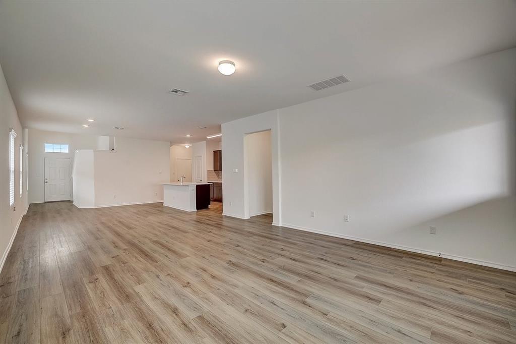 8008 Copper Prairie Bnd, Lago Vista, TX 78645