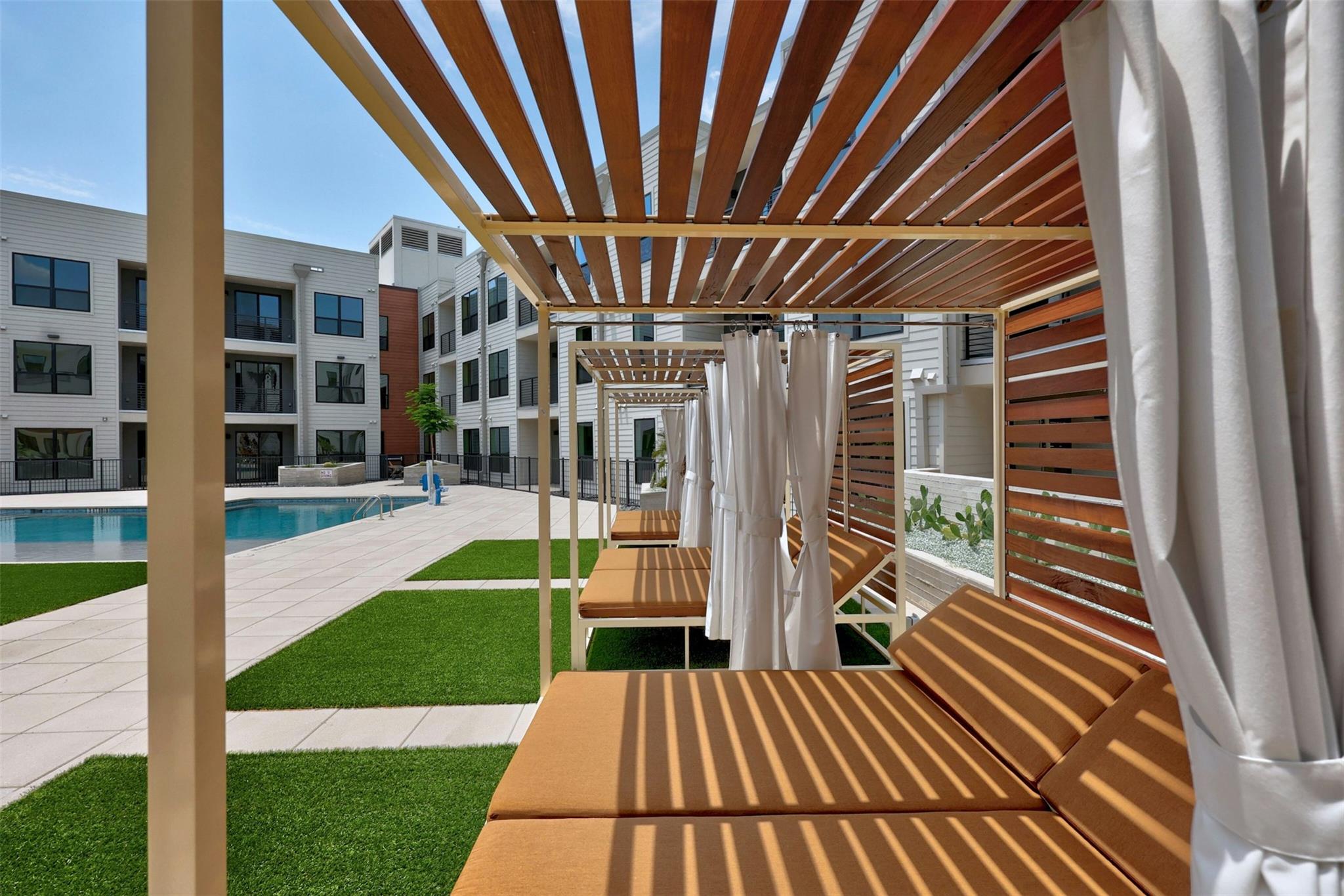 1701 Simond Ave # 411, Austin, TX 78723