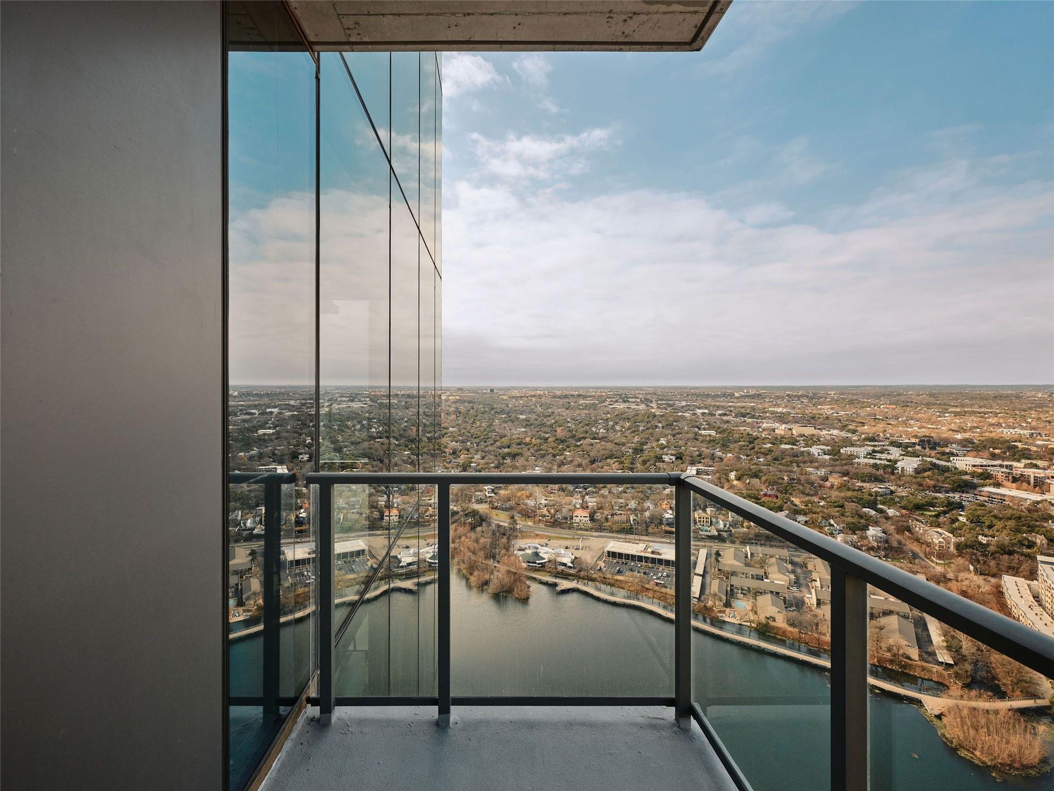 44 East Ave # 4201, Austin, TX 78701