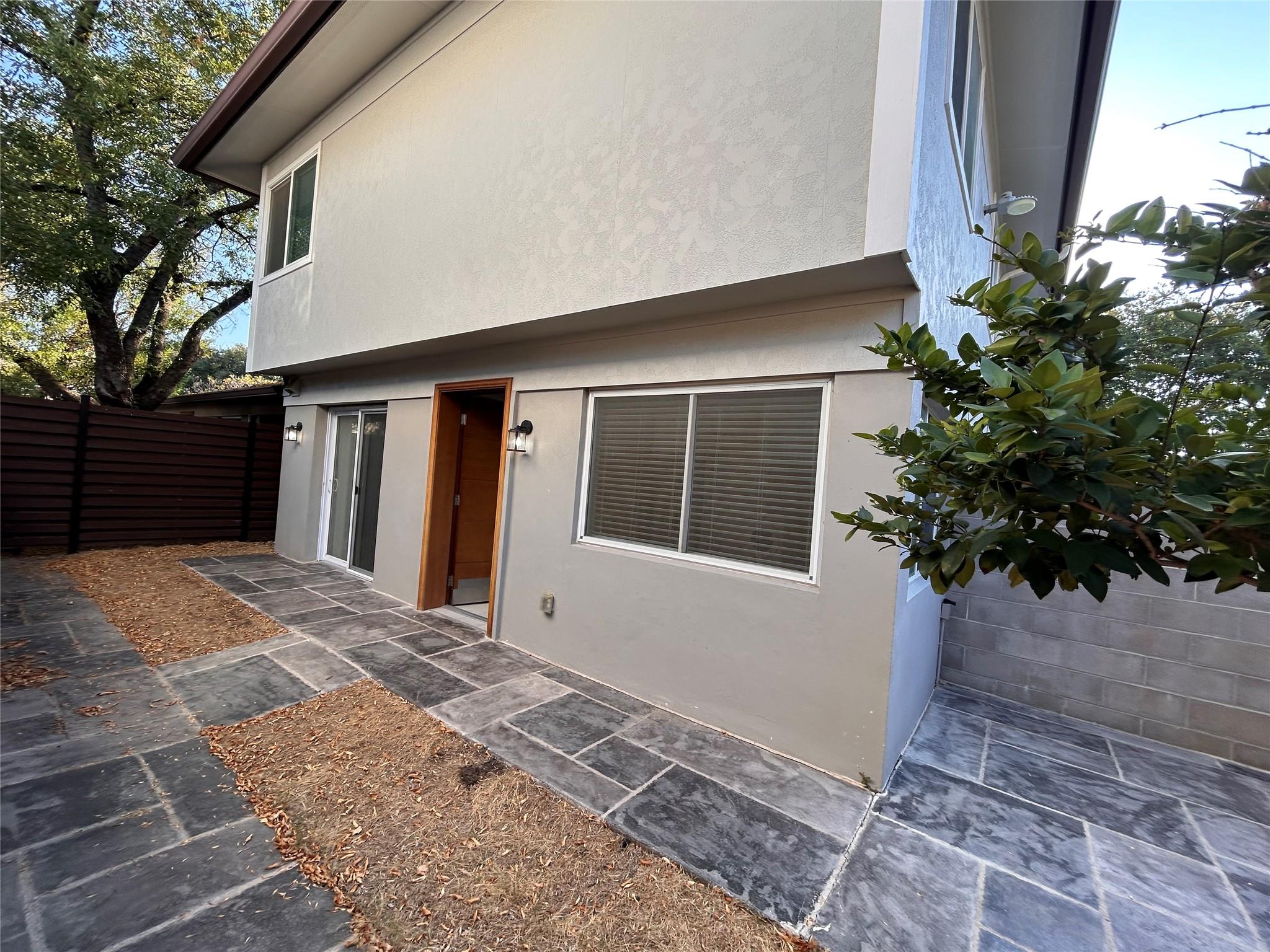 8920 Trone Cir # B, Austin, TX 78758