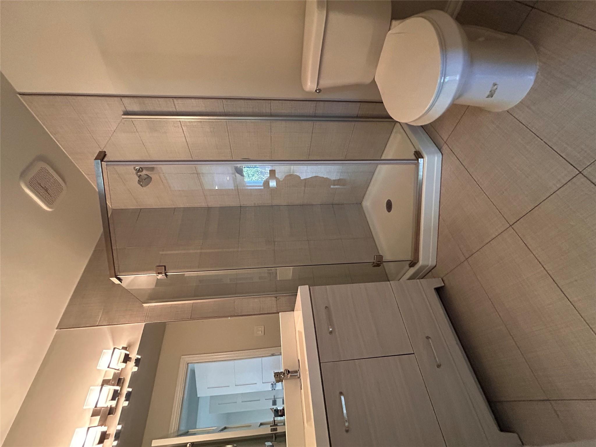 8920 Trone Cir # B, Austin, TX 78758