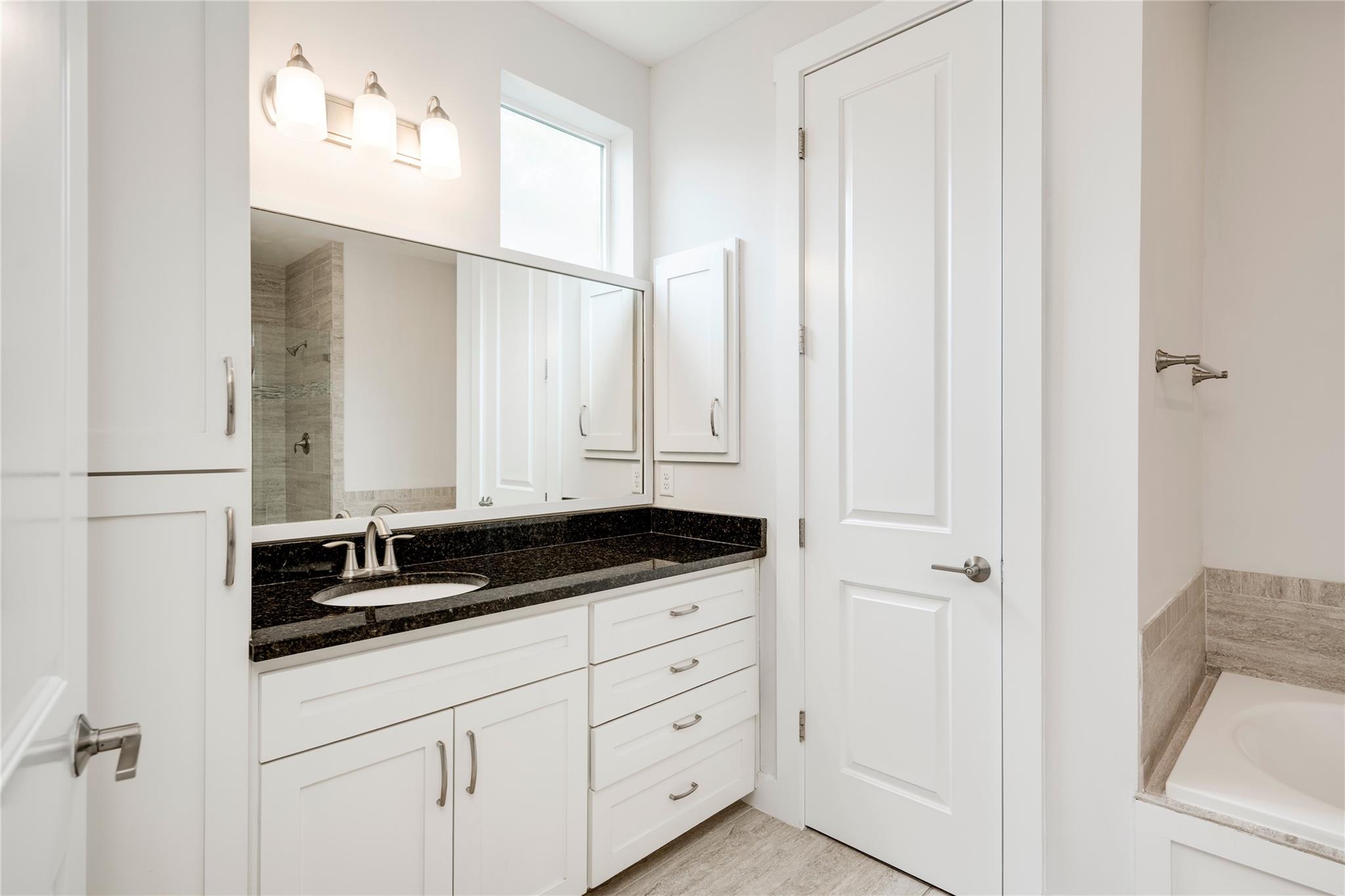 2005 Bluebonnet Ln # B, Austin, TX 78704