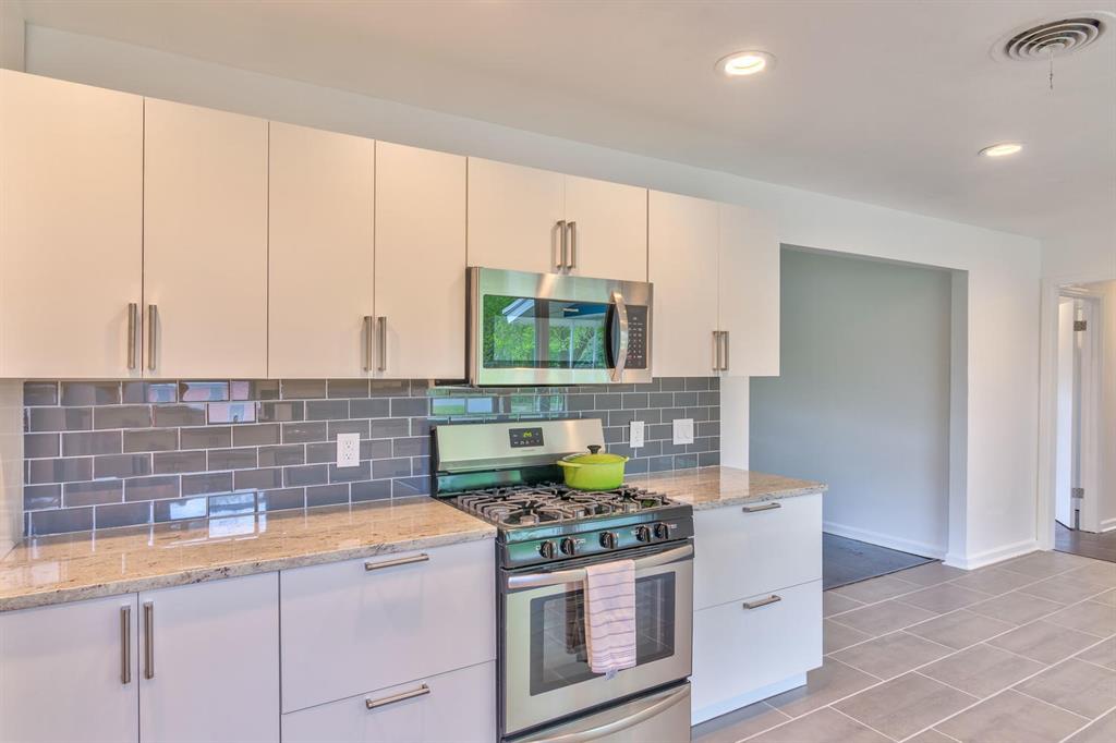 8107 Lazy Ln, Austin, TX 78757