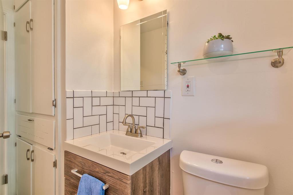 8107 Lazy Ln, Austin, TX 78757