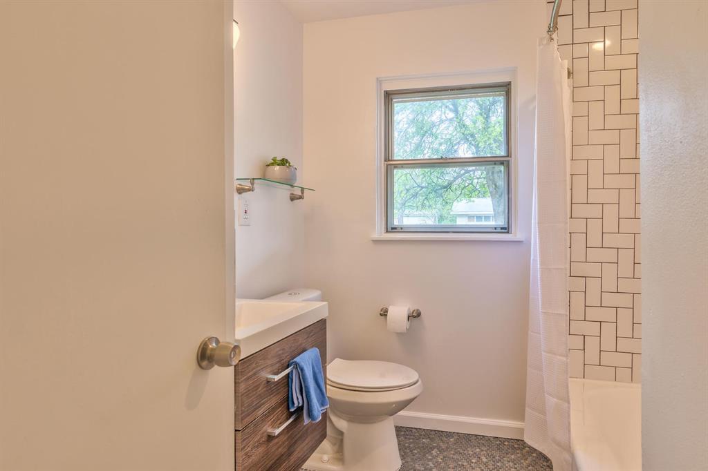 8107 Lazy Ln, Austin, TX 78757