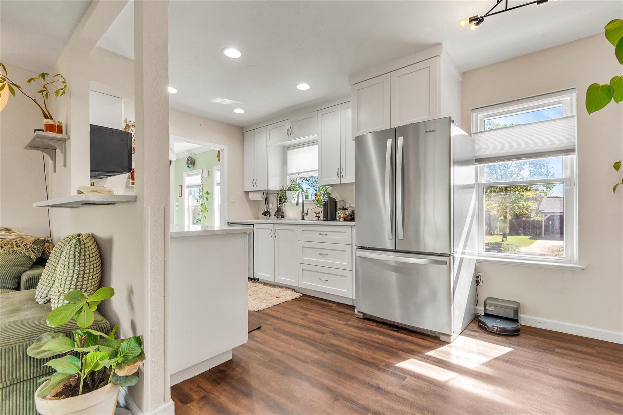 8800 Redfield Ln, Austin, TX 78758