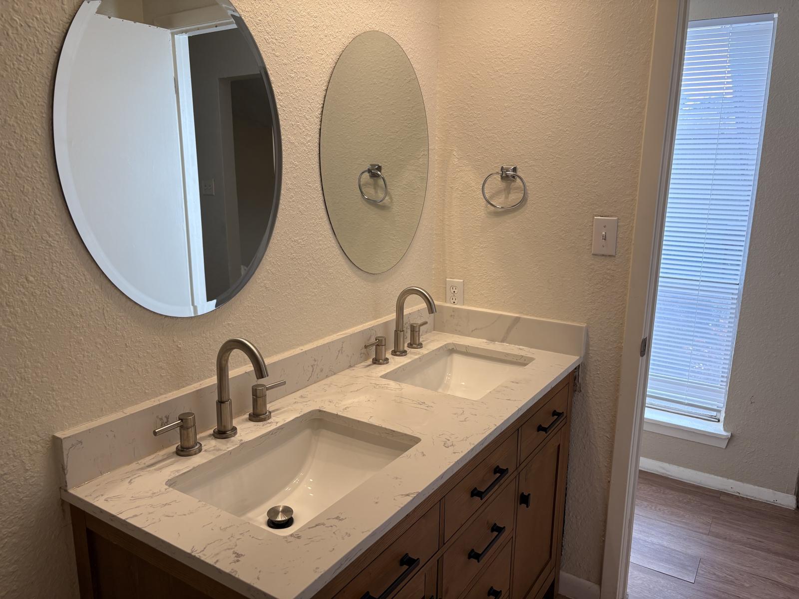 6908 Lovely Ln, Austin, TX 78744