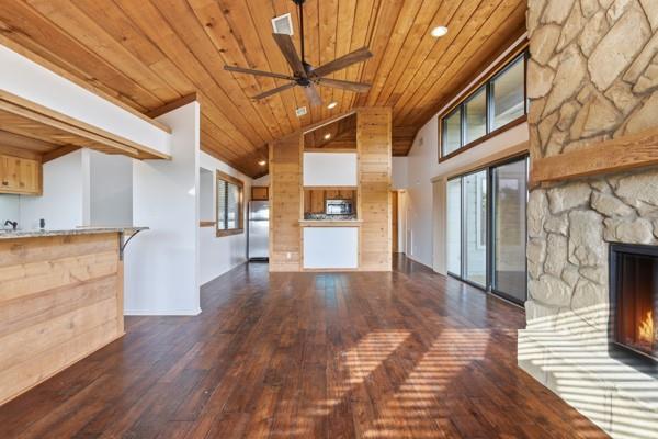 406 Coventry Rd, Spicewood, TX 78669