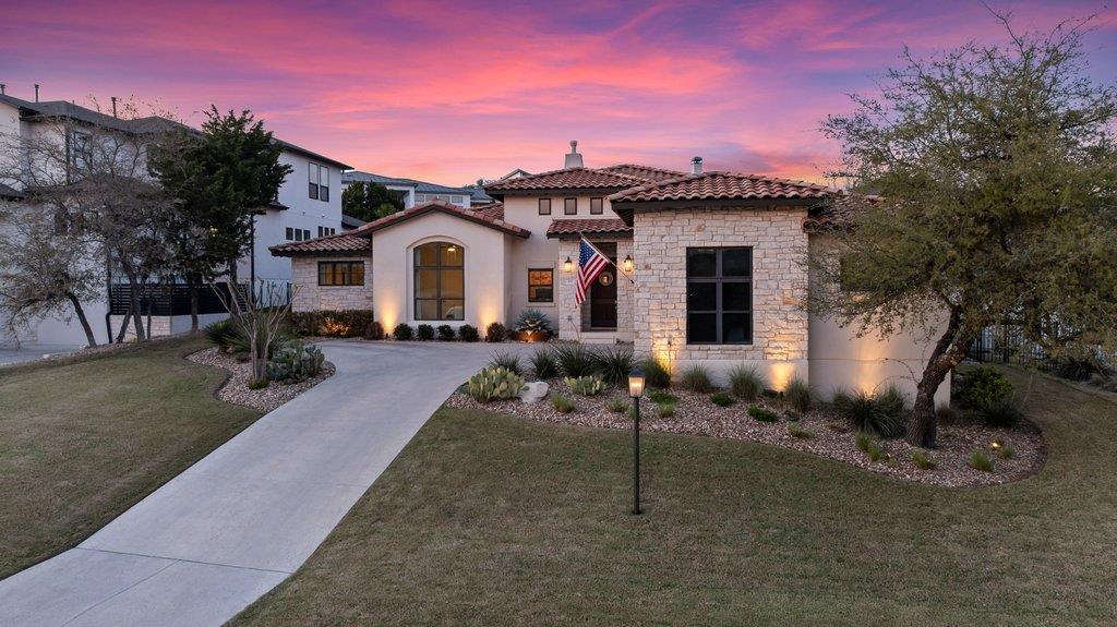 305 Ringtail Stream Dr, Lakeway, TX 78738