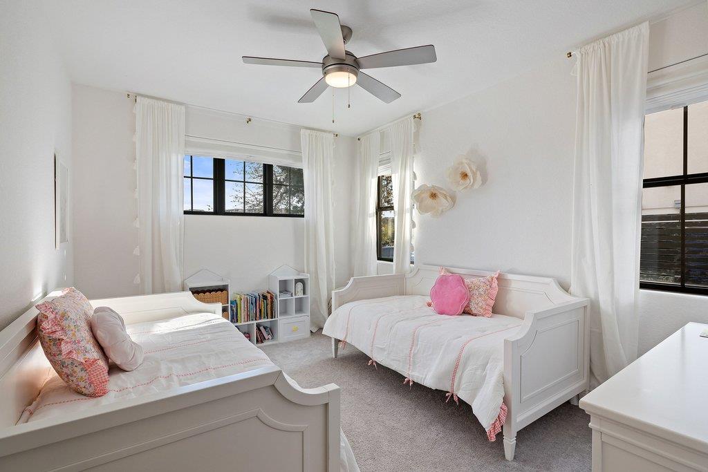 305 Ringtail Stream Dr, Lakeway, TX 78738