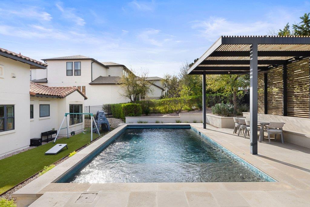305 Ringtail Stream Dr, Lakeway, TX 78738